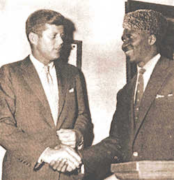 Senateur John Kennedy et President Sekou Toure, Los Angeles, octobre 1959 Senateur John Kennedy et President Sekou Toure, Los Angeles, octobre 1959